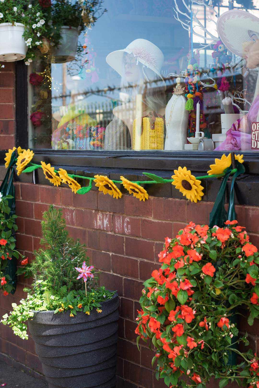 Felt Sunflower Garland