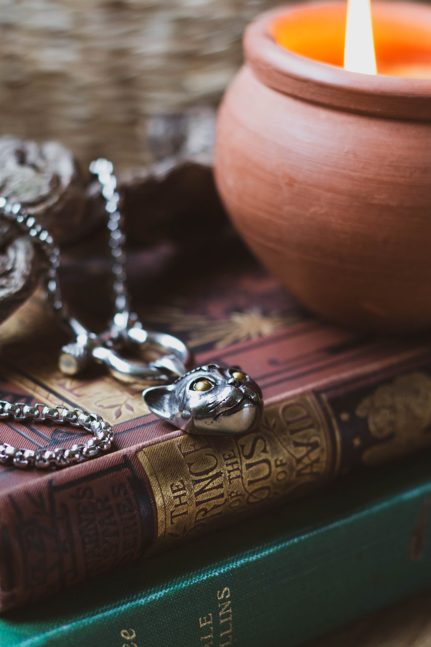 Kitty Familiar Necklace