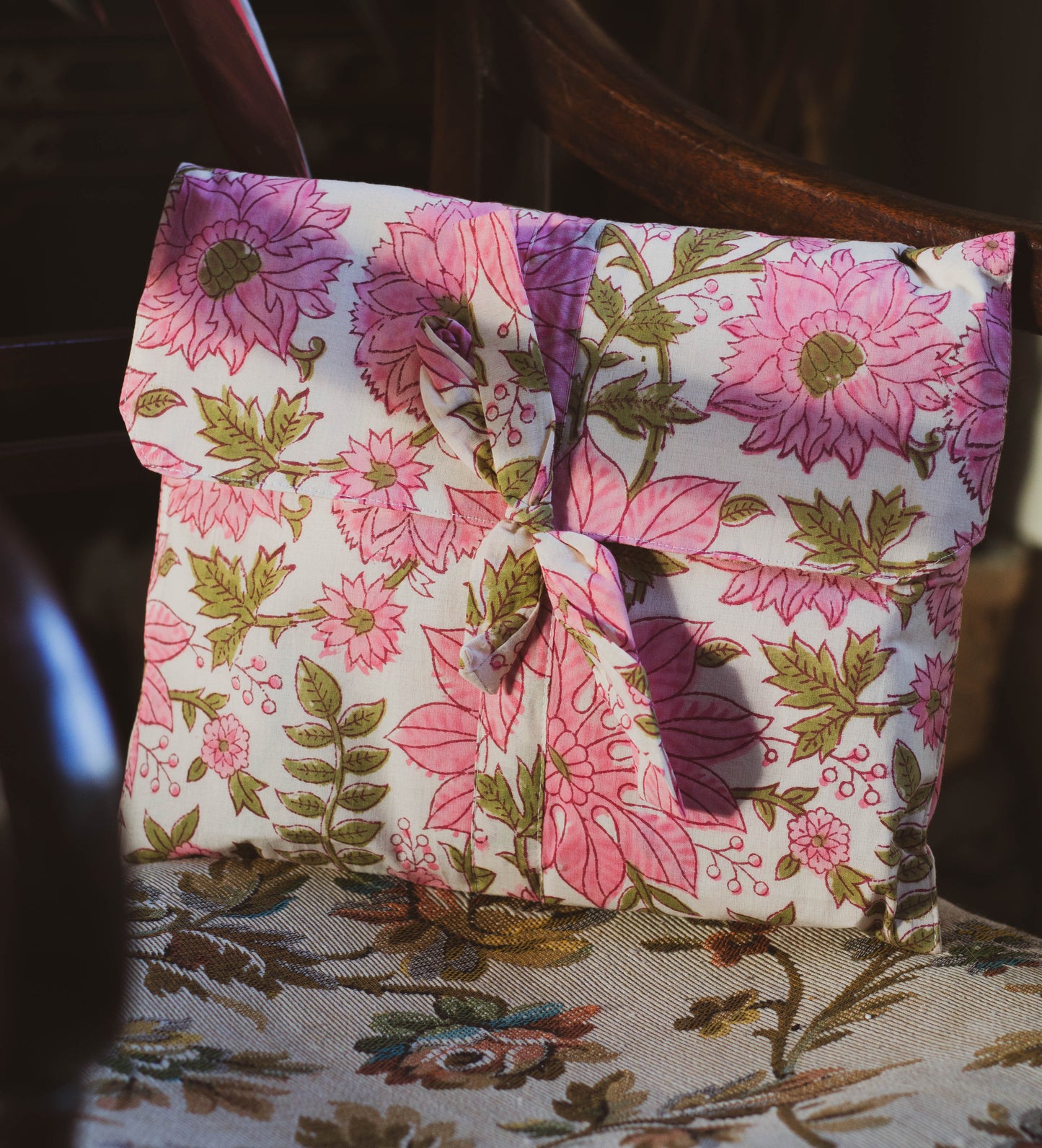 Bobbin Loungers Pink