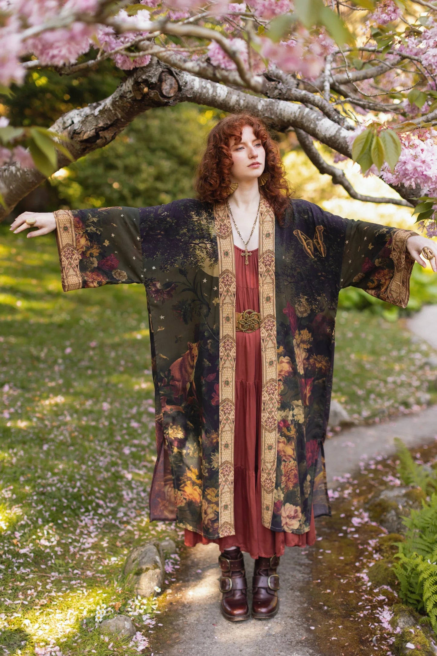 Market Of Stars The Messenger Robe
