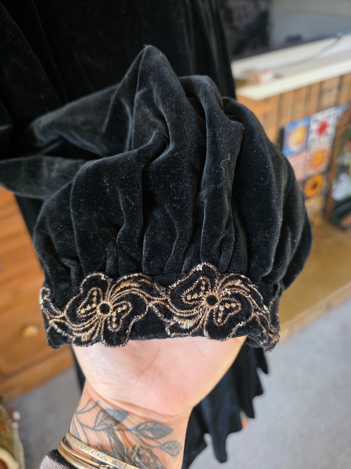 Preloved Vintage 70s Velvet Dress UK16-18